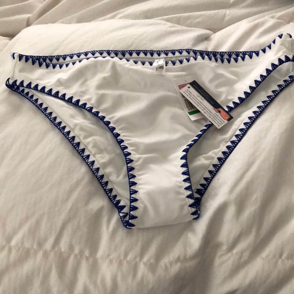 Vineyard Vines White and Blue Bathing Suit Bottom